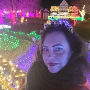 Meet your Posher, Angela